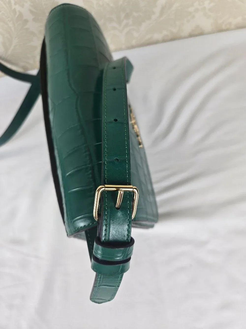 materials croc